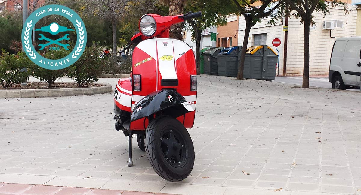 personalizacion-de-vespas-en-alicante